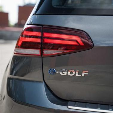 2019 Volkswagen e-Golf SE
