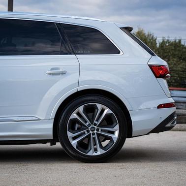 2020 Audi Q7 55 Prestige