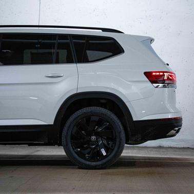 2026 Volkswagen Atlas 2.0T SE w/Technology 4MOTION