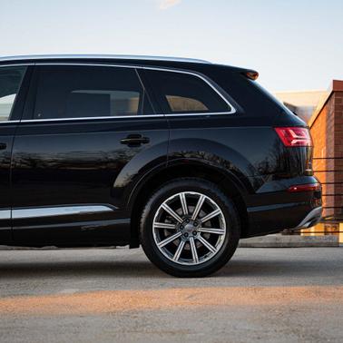 2018 Audi Q7 2.0T Premium Plus