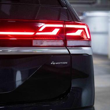 2025 Volkswagen Atlas 2.0T SE w/Technology 4MOTION
