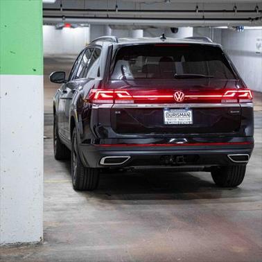 2025 Volkswagen Atlas 2.0T SE w/Technology 4MOTION