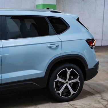 2025 Volkswagen Taos 1.5T SEL