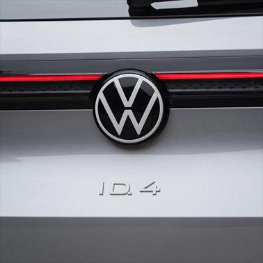2025 Volkswagen ID.4 Pro