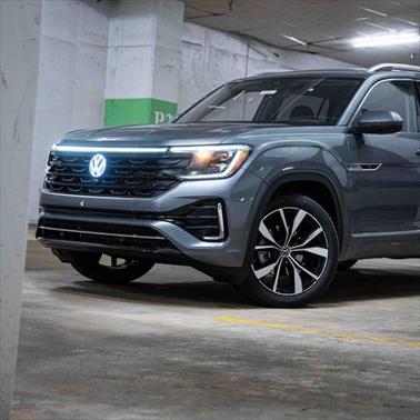 2025 Volkswagen Atlas 2.0T SEL Premium R-Line 4MOTION