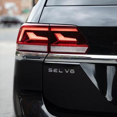 2022 Volkswagen Atlas 3.6L SEL Premium