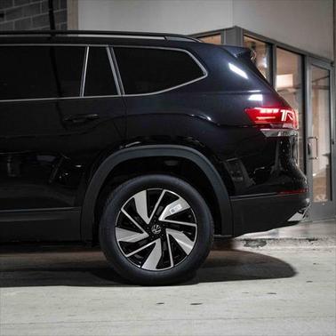 2025 Volkswagen Atlas 2.0T SE w/Technology 4MOTION