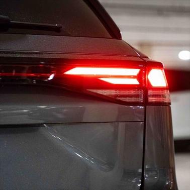 2025 Volkswagen Tiguan 2.0T SE R-Line Black 4MOTION