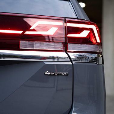 2026 Volkswagen Atlas 2.0T SEL Premium R-Line 4MOTION