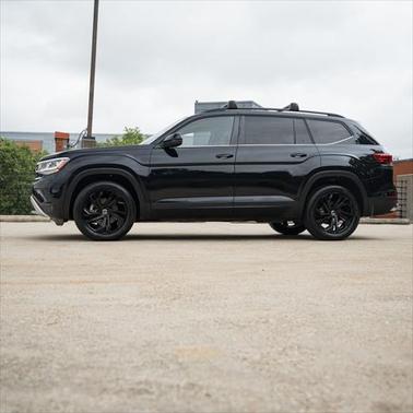 2022 Volkswagen Atlas 2.0T SE w/Technology 4MOTION