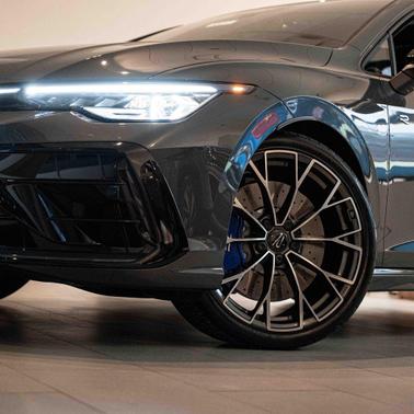 Graphite 2026 Volkswagen Golf R 2.0T DSG