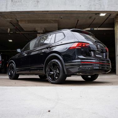 2023 Volkswagen Tiguan 2.0T SE R-Line Black 4MOTION