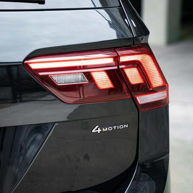 2023 Volkswagen Tiguan 2.0T SE R-Line Black 4MOTION