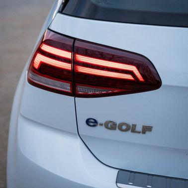 2019 Volkswagen e-Golf SE