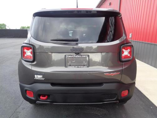 2016 Jeep Renegade Trailhawk