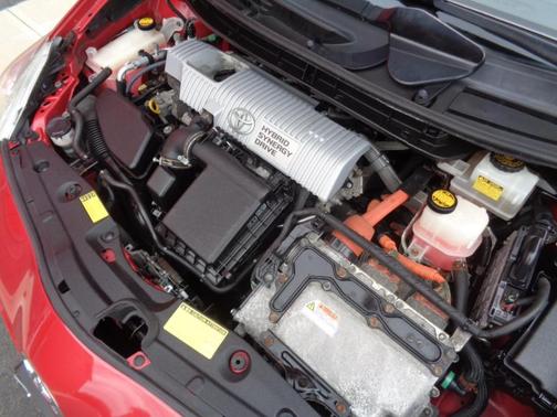 Red 2010 Toyota Prius II
