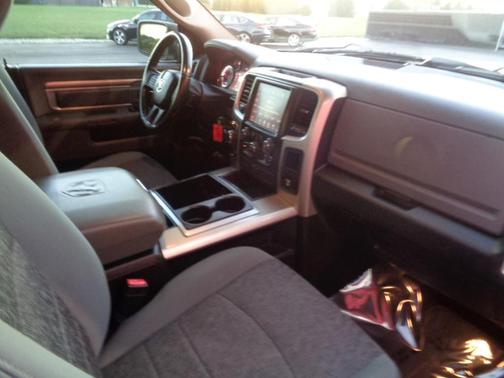 2015 RAM 1500 SLT