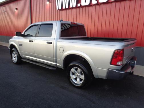 2015 RAM 1500 SLT