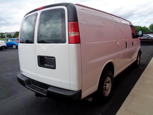 2011 Chevrolet Express 2500 Cargo