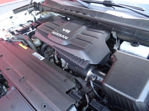 2018 Nissan Titan SV
