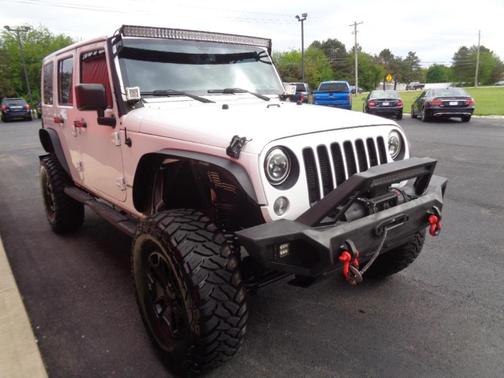 White 2016 Jeep Wrangler Unlimited Sahara