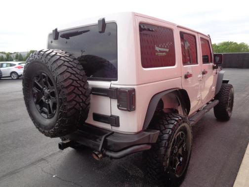 White 2016 Jeep Wrangler Unlimited Sahara