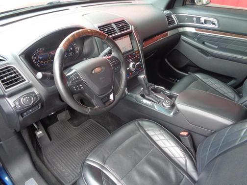 Blue 2016 Ford Explorer Platinum
