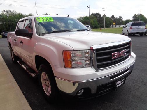 White 2010 GMC Sierra 1500 SLE