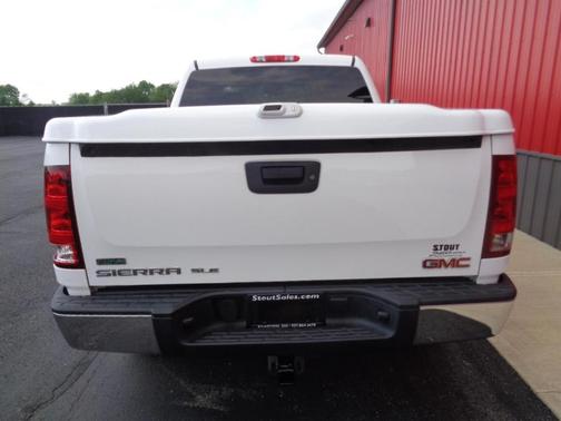 White 2010 GMC Sierra 1500 SLE