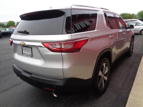 Silver 2018 Chevrolet Traverse LT Leather