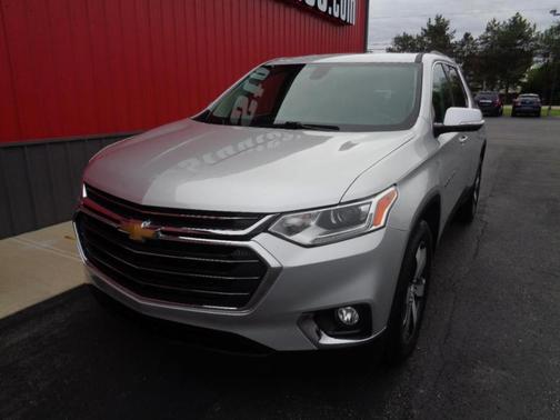 Silver 2018 Chevrolet Traverse LT Leather