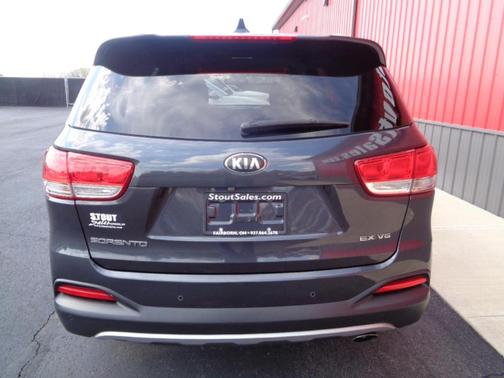 2016 Kia Sorento EX