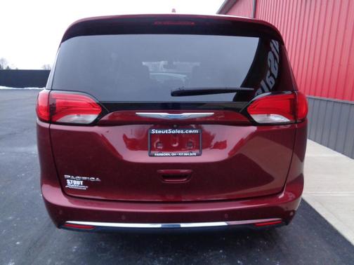 2018 Chrysler Pacifica Touring-L Plus