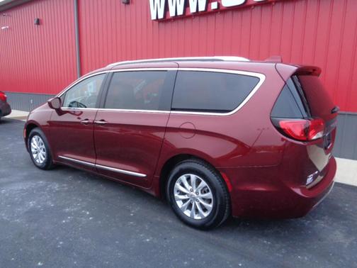 2018 Chrysler Pacifica Touring-L Plus