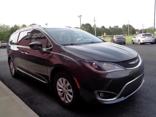 2018 Chrysler Pacifica Touring-L Plus