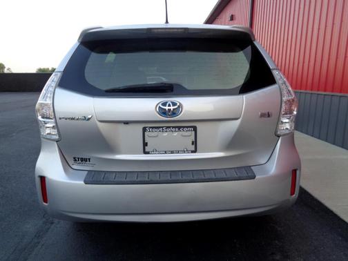 2012 Toyota Prius v Two