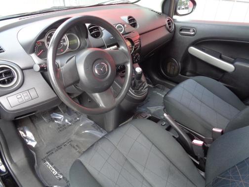 2013 Mazda Mazda2 Sport