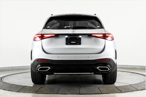 2025 Mercedes-Benz GLC 300 4MATIC