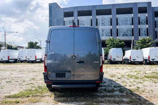 2025 Mercedes-Benz Sprinter 2500 Standard Roof