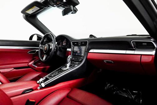 2018 Porsche 911 Turbo