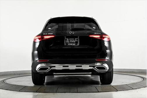 2025 Mercedes-Benz GLC 300 4MATIC
