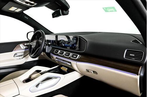 2025 Mercedes-Benz GLE 450e 4MATIC
