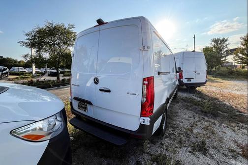 2025 Mercedes-Benz Sprinter 2500 Standard Roof