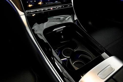 2025 Mercedes-Benz GLC 350e Base