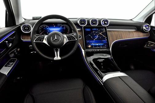 2025 Mercedes-Benz GLC 350e Base