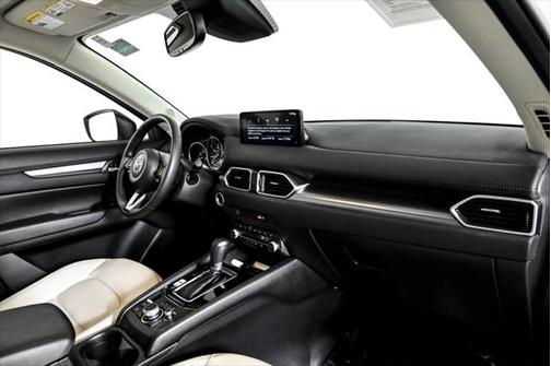 2022 Mazda CX-5 Carbon Edition