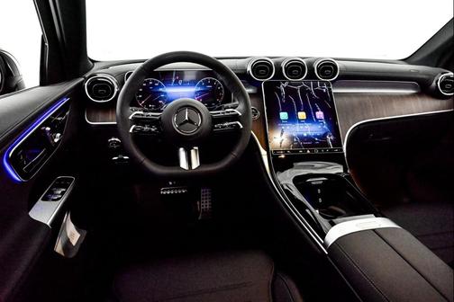 2025 Mercedes-Benz GLC 300 4MATIC