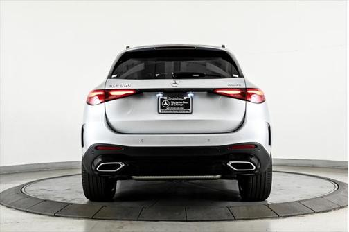 2025 Mercedes-Benz GLC 300 4MATIC