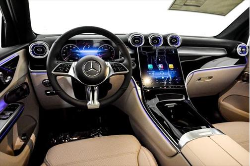 2025 Mercedes-Benz GLC 300 4MATIC