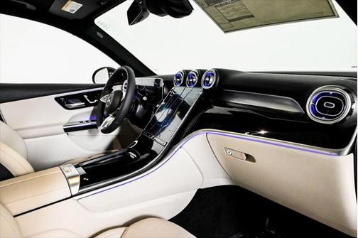 2025 Mercedes-Benz GLC 300 4MATIC